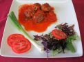 Boulettes au riz et soupe aux tomates